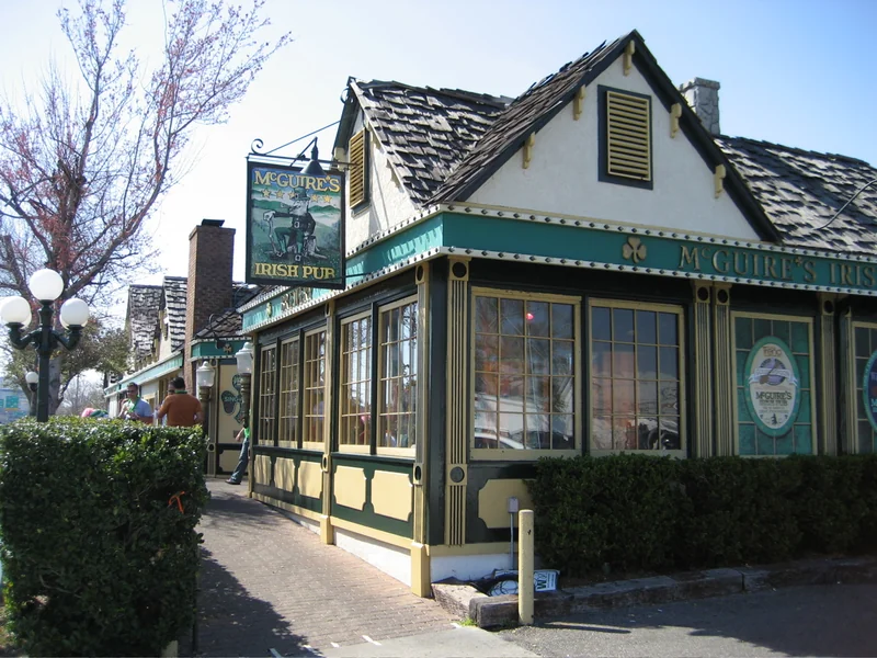 McGuire's Irish Pub (Pensacola)