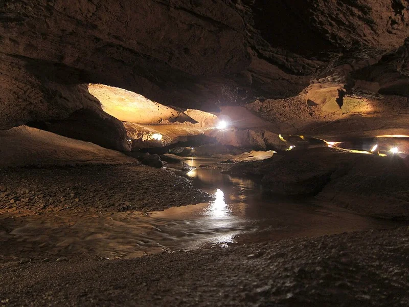 Lost Sea Adventure (America's Largest Underground Lake)