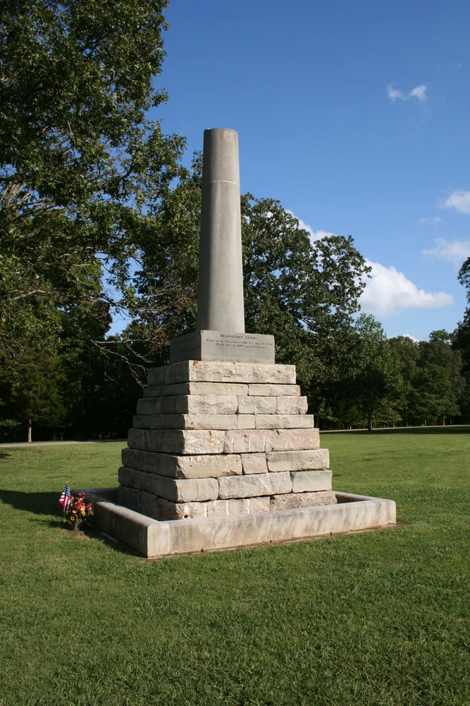 Meriwether Lewis Monument (Natchez Trace)